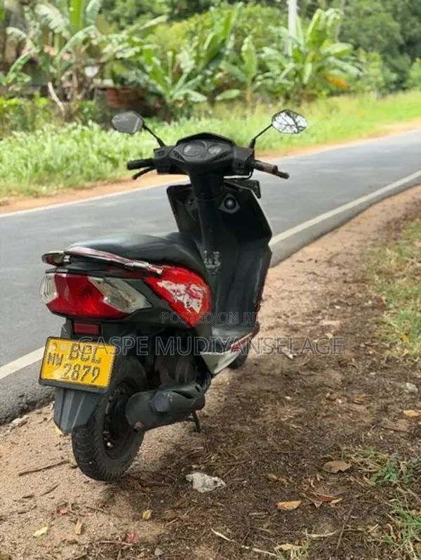Honda Dio Scooty 2015