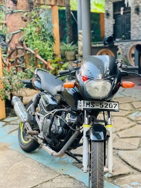 Bajaj Pulsar 180 2005