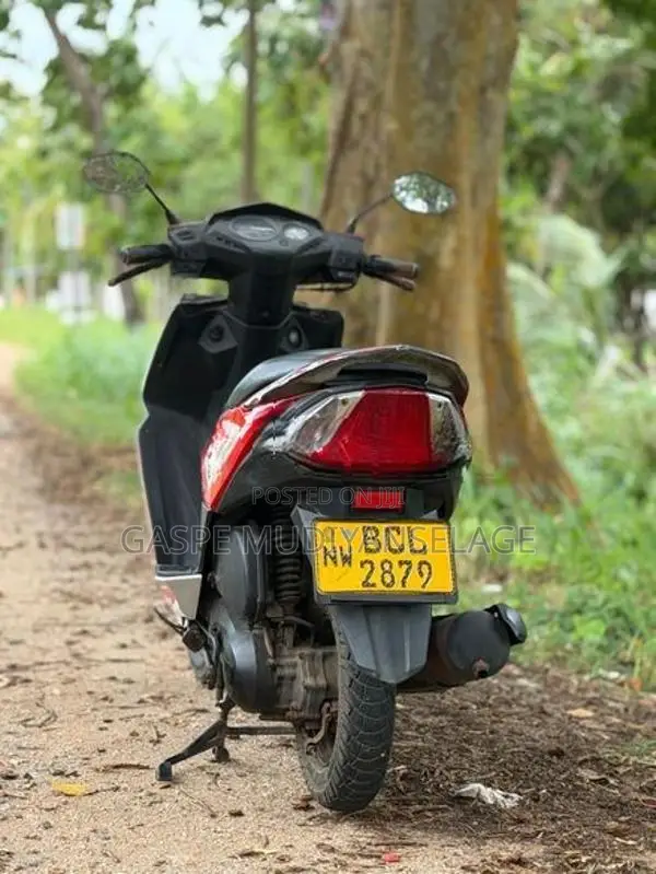 Honda Dio Scooty 2015