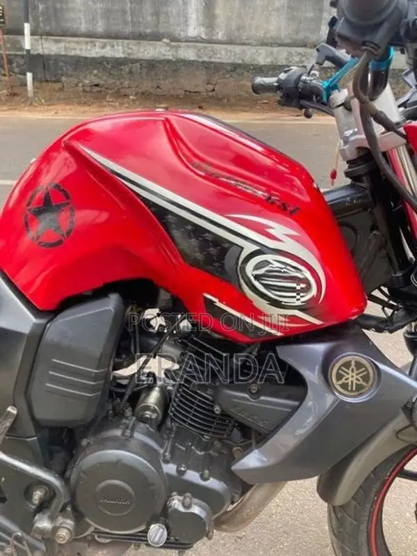 Yamaha FZ 2013