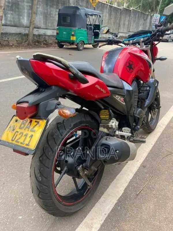 Yamaha FZ 2013