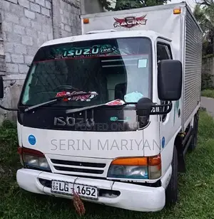 Isuzu Elf 2008