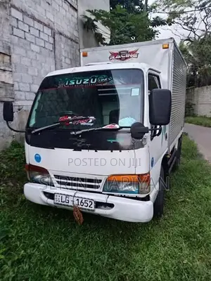 Isuzu Elf 2008