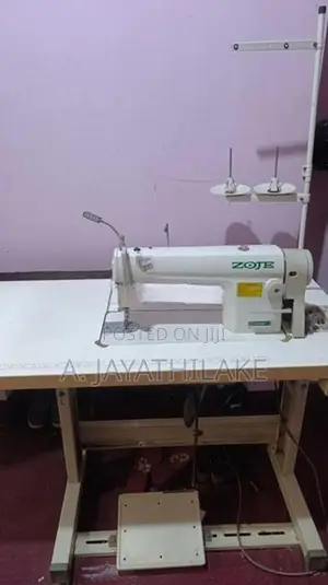 Zoje මහන මැෂිම