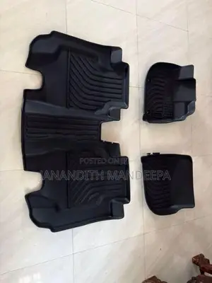 Honda Vezel Z 2025 Carpet