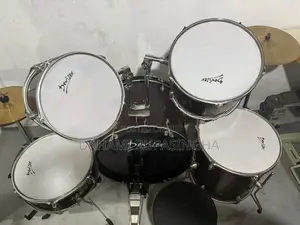 Deviser Drum Set