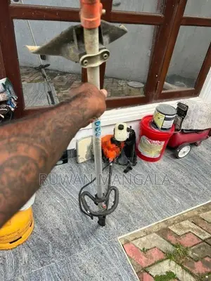 Grass Cutting Machine
