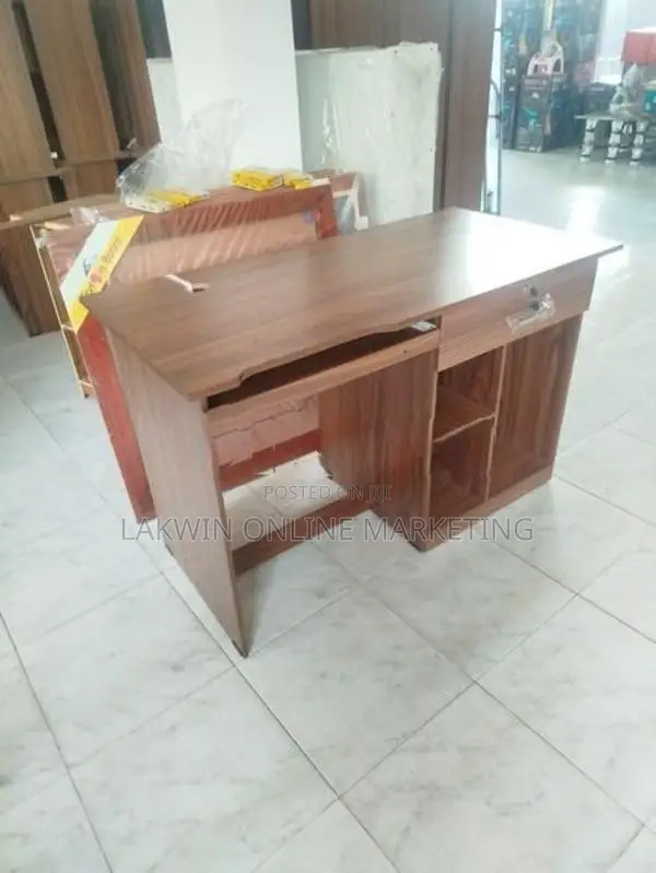 Modern 4x2 Computer Table