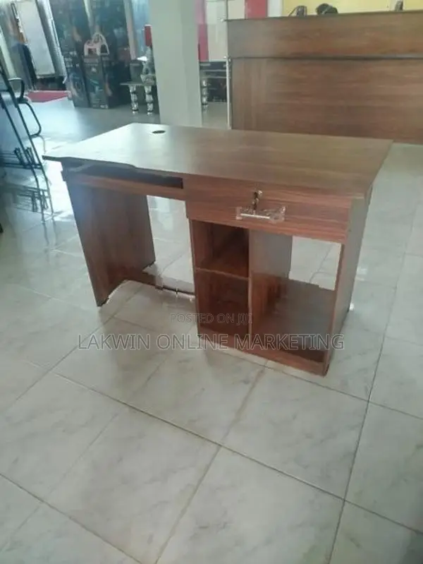 Modern 4x2 Computer Table