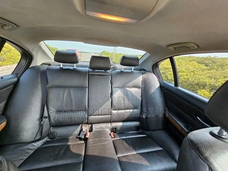BMW 320i 2007