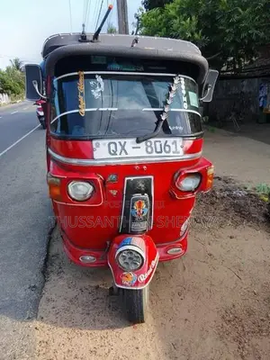 Bajaj RE 2010