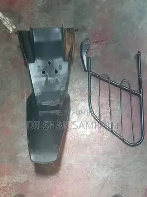 Bajaj Pulsar 180 Black Plastic Rear Mudguard with A Metal Saree Guard