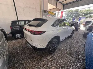 Honda Vezel z premium 2026