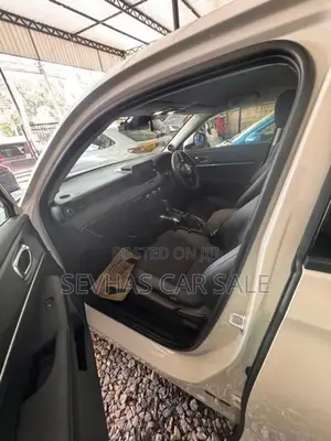 Honda Vezel z premium 2026