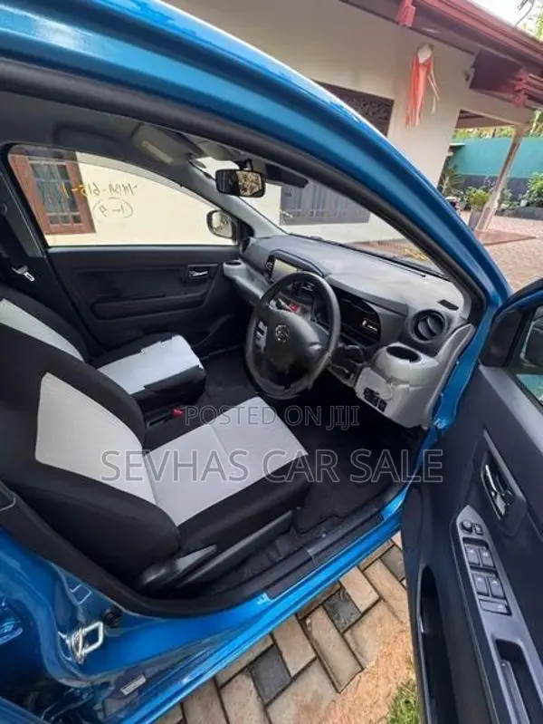Daihatsu Mira X 2025