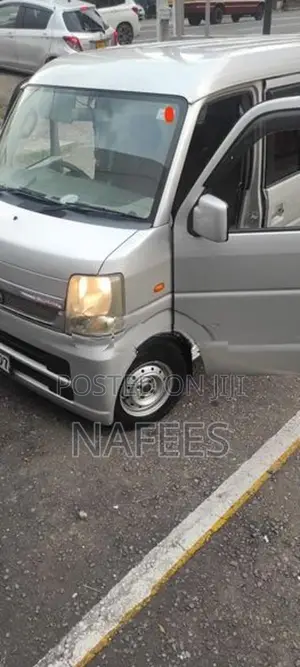 Suzuki Every 2011
