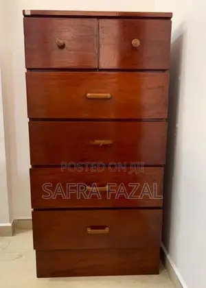 Mahogany Chest of Drawers Cupboard