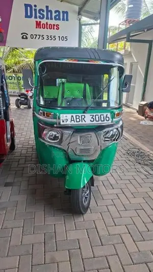 Bajaj RE 4 Storke 2018