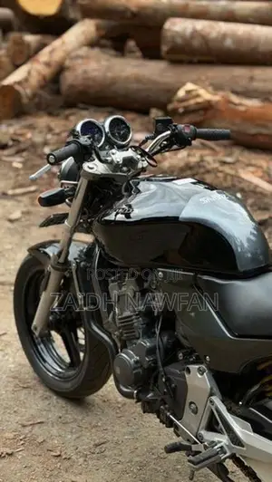 Honda Hornet 2017