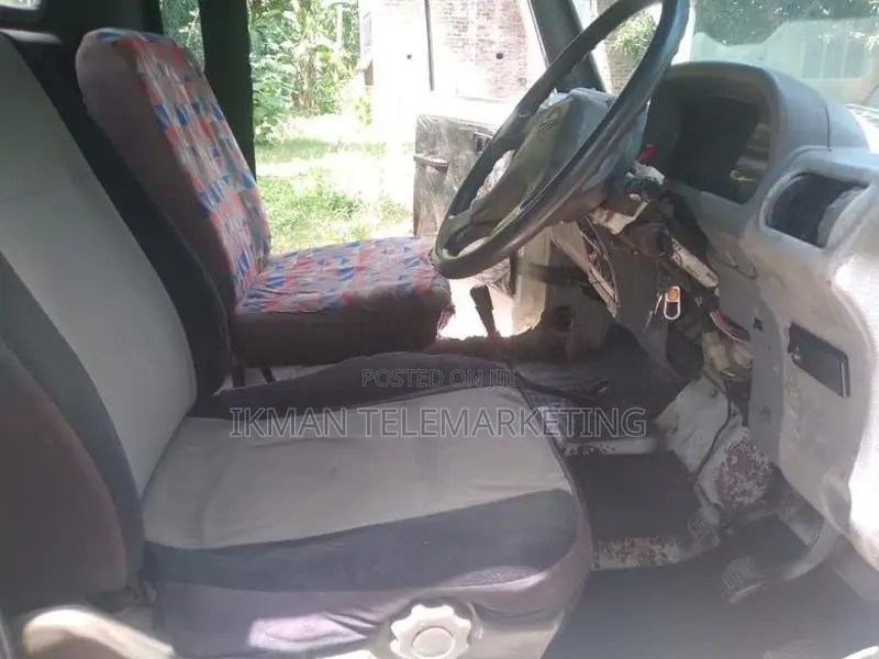 Mahindra Bolero 2009