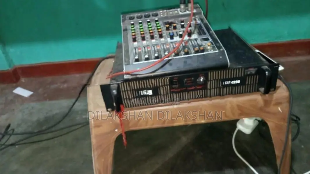 JBL Double Top Speakers with Amplifier