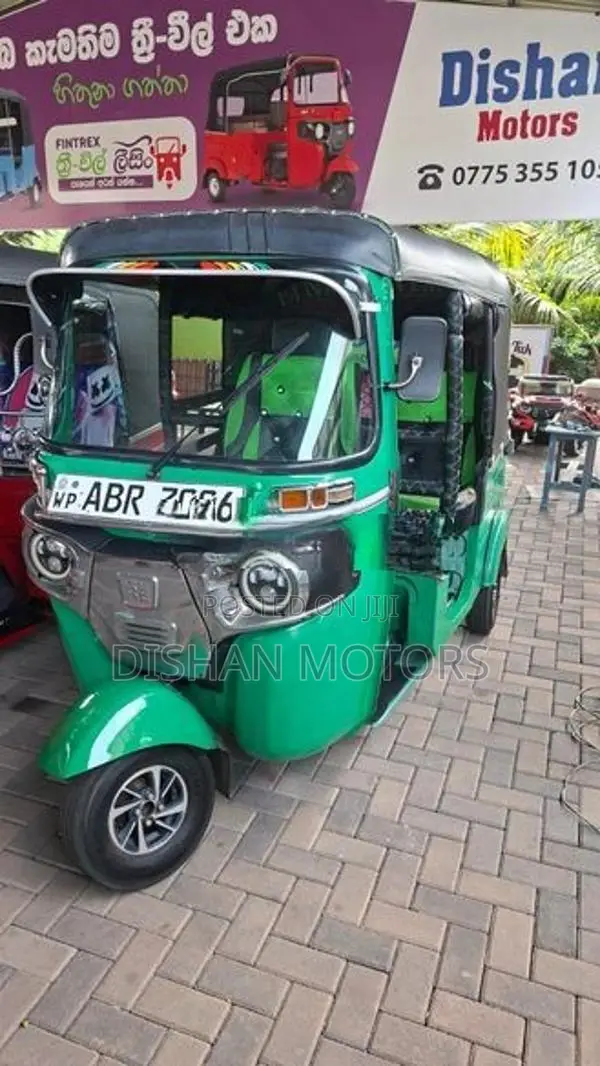 Bajaj RE 4 Storke 2018