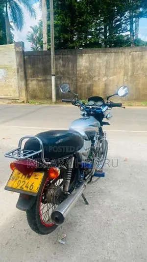 Bajaj Boxer 2004