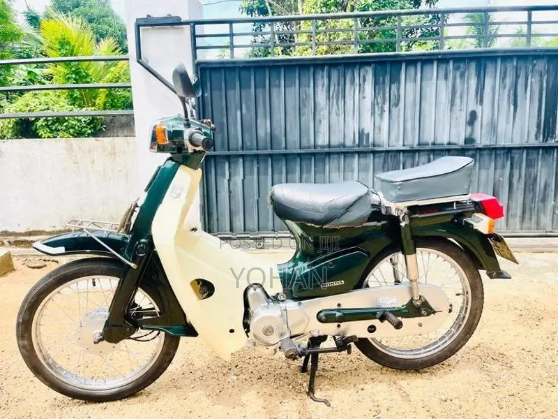 Honda Super Cub 2004