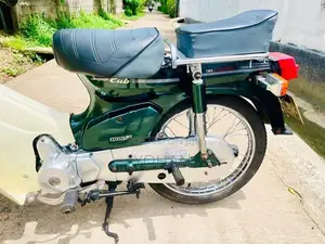 Honda Super Cub 2004
