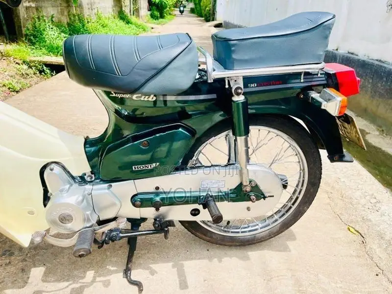 Honda Super Cub 2004