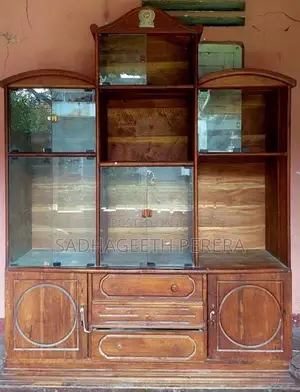 Teak showcase