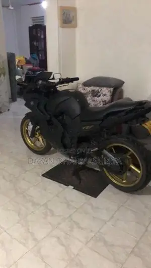 Yamaha FZ 2010