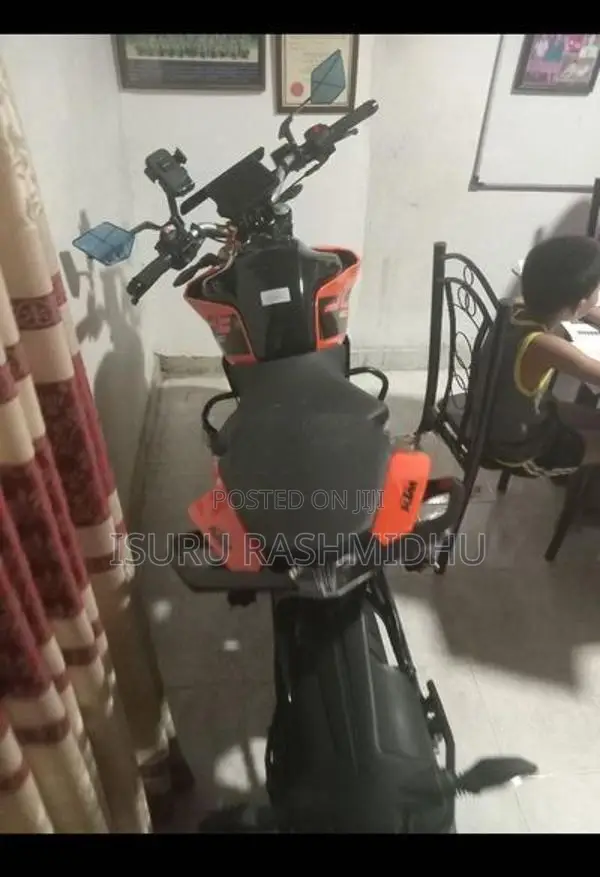 Bajaj KTM Duke 160 ( 2026