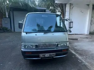 Nissan Caravan 1999