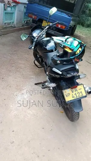 Bajaj Pulsar RS200 palsar 2009