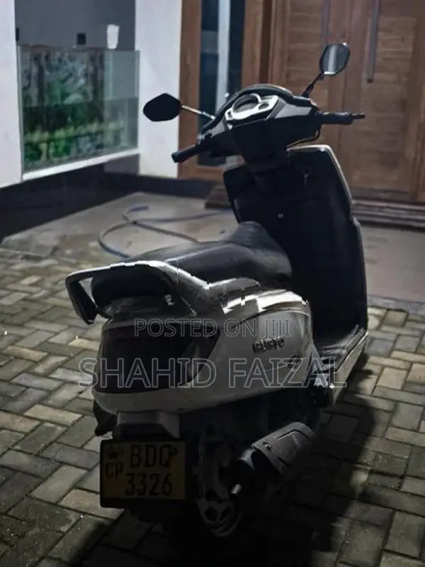 Mahindra Gusto 2016