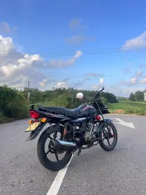 Bajaj Platina 125 2011
