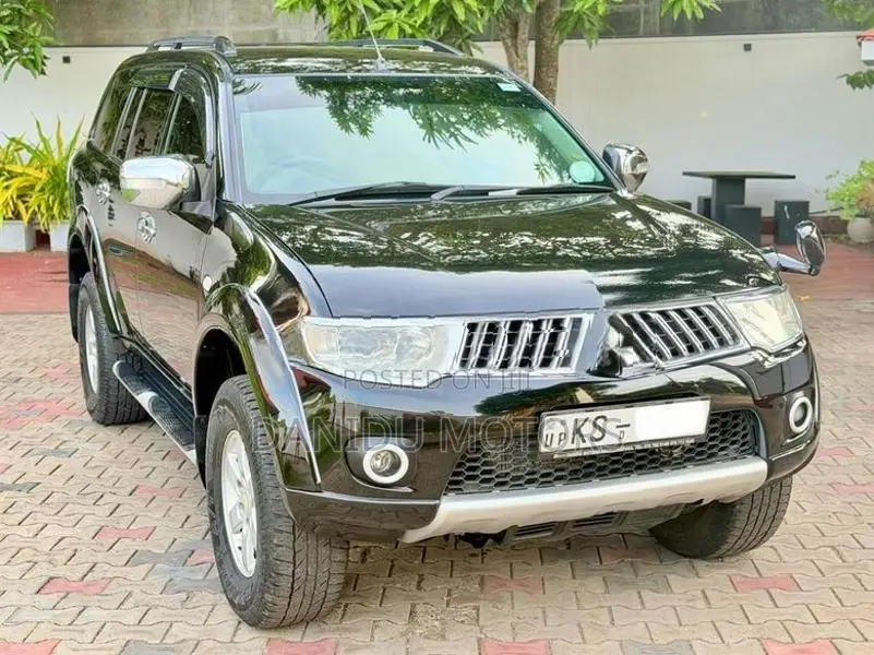 Mitsubishi Montero Sport 2011