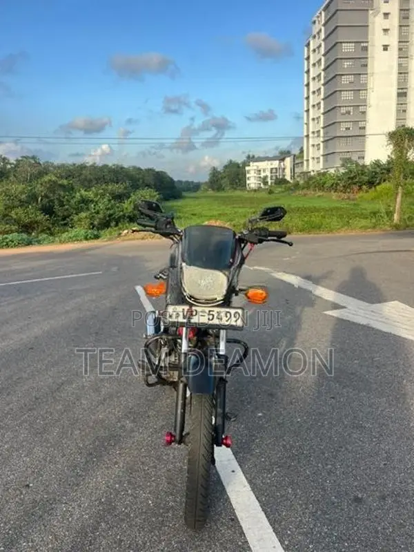 Bajaj Platina 125 2011