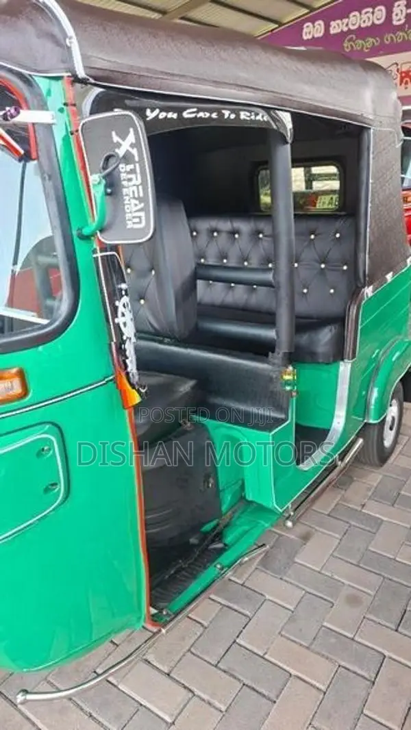 Bajaj RE 4 Stroke 2015