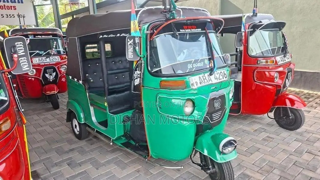 Bajaj RE 4 Stroke 2015