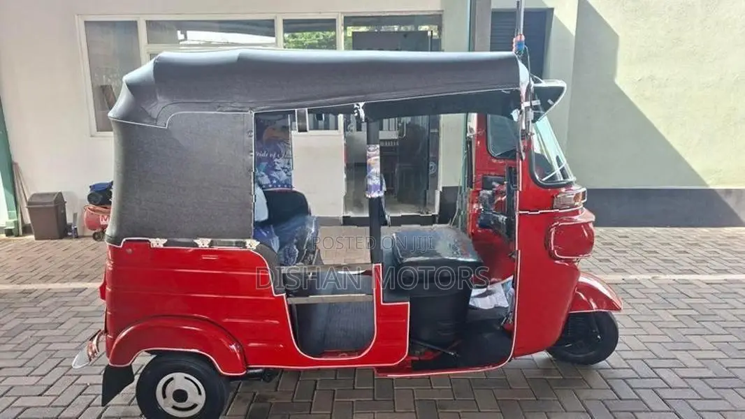 Bajaj RE 4 Stroke 2015