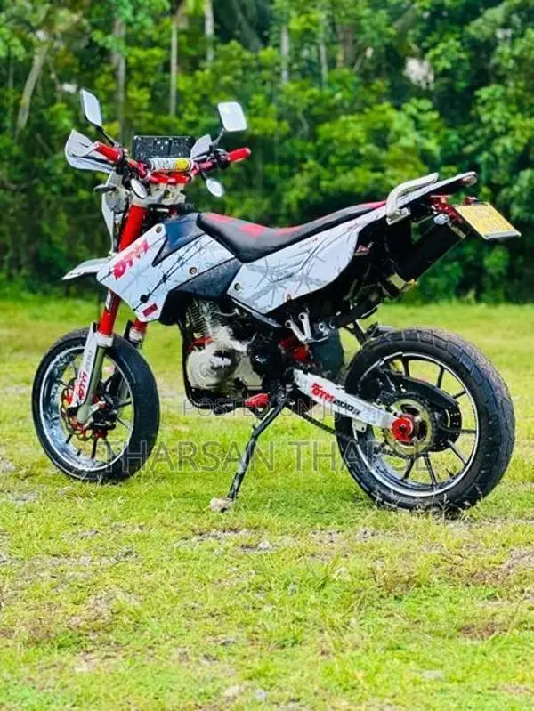 Bajaj Dominar 2015