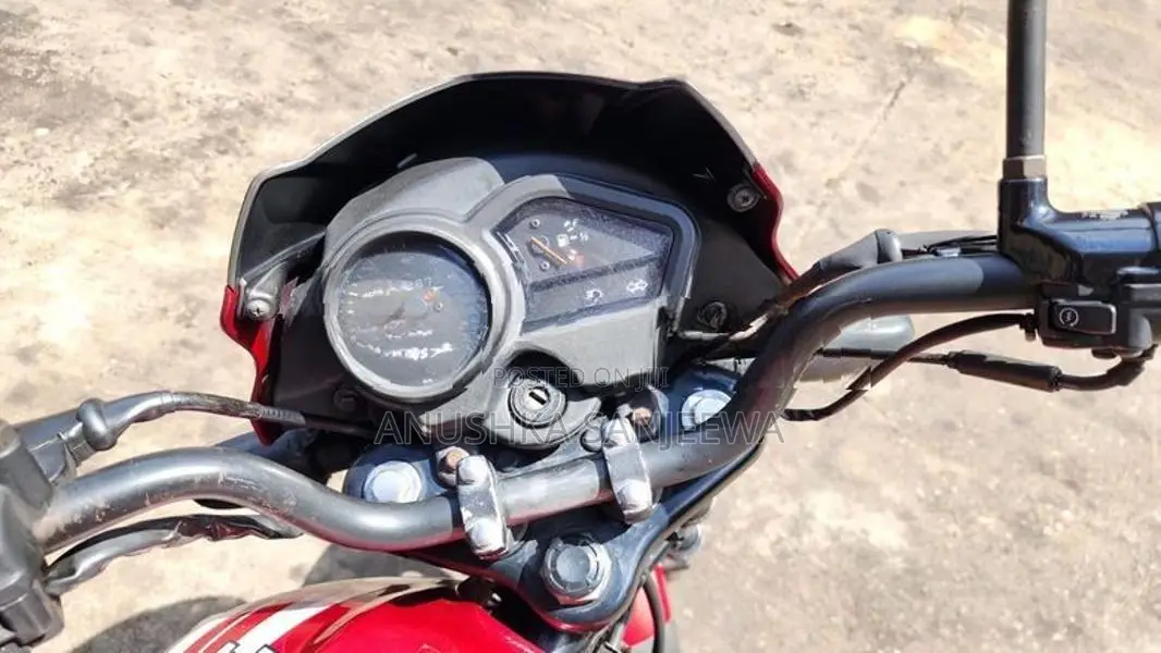 TVS Metro ES 2016