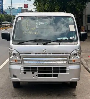 Suzuki Carry 2024