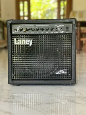 Laney LX20R 20W Guitar Amplifier Amp – Excellent Condition