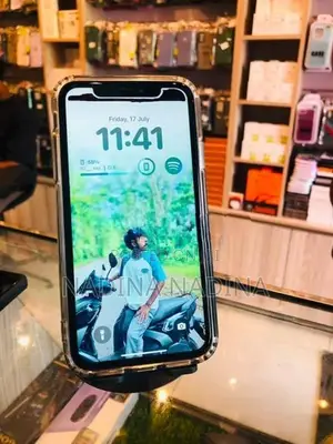 Apple iPhone 11 (Used)