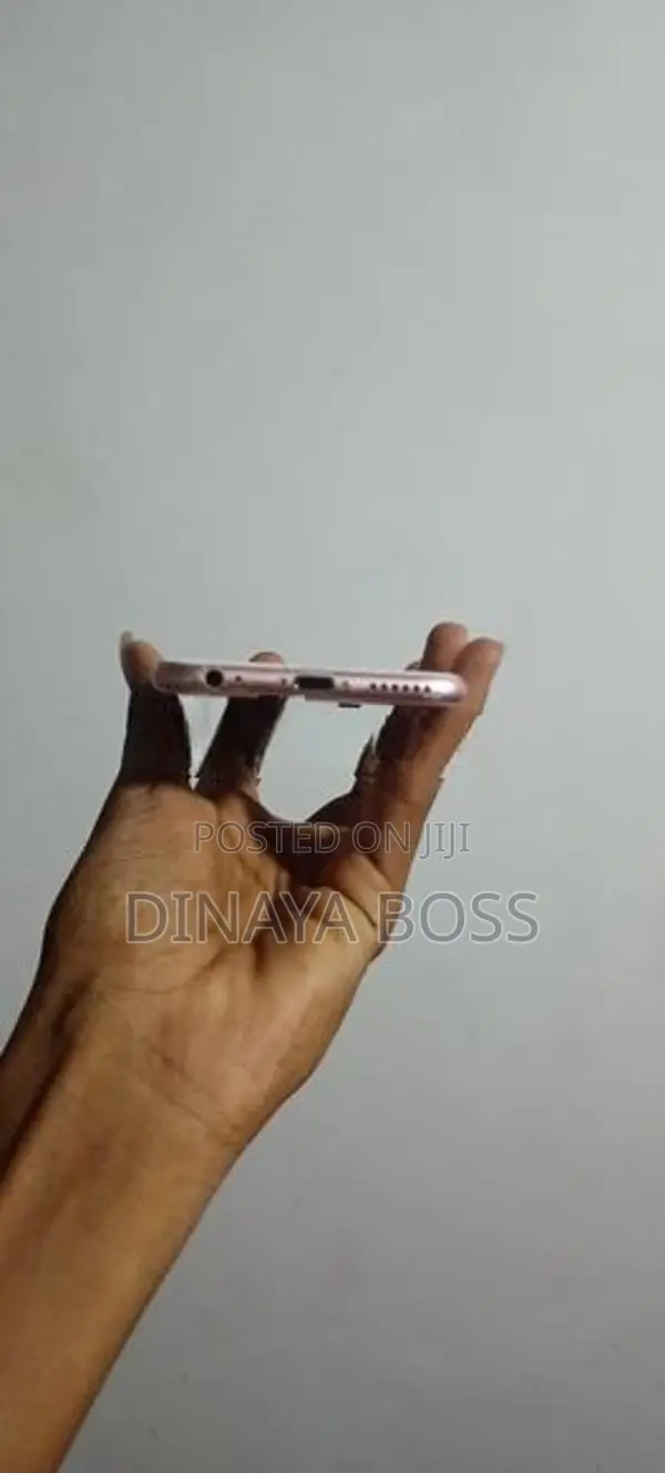 Apple iPhone 6S (Used)