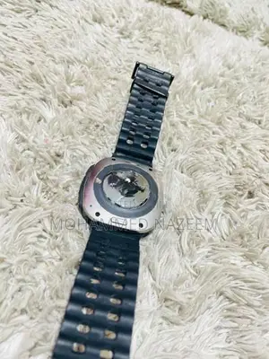 Samsung Galaxy Watch Ultra (x89H)