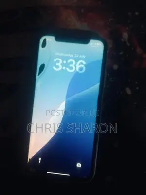 Apple iPhone XR (Used)